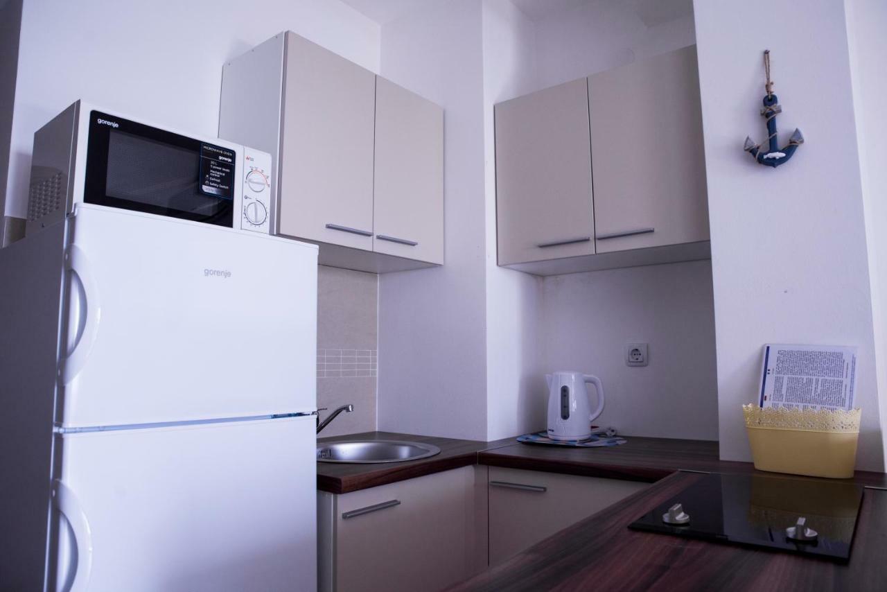 Apartments Svijet Mora 2 Povljana Exterior photo